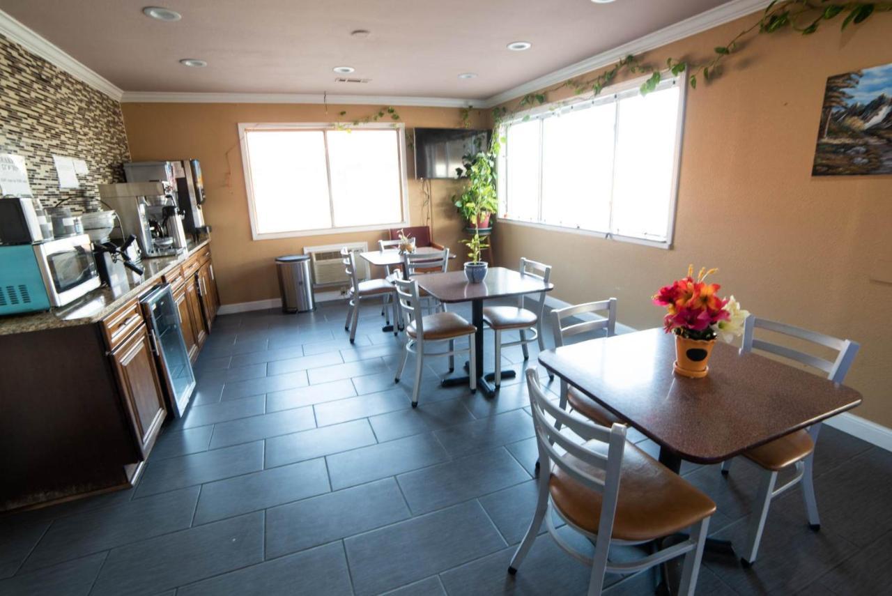 Americas Best Value Inn And Suites Siloam Springs Zewnętrze zdjęcie