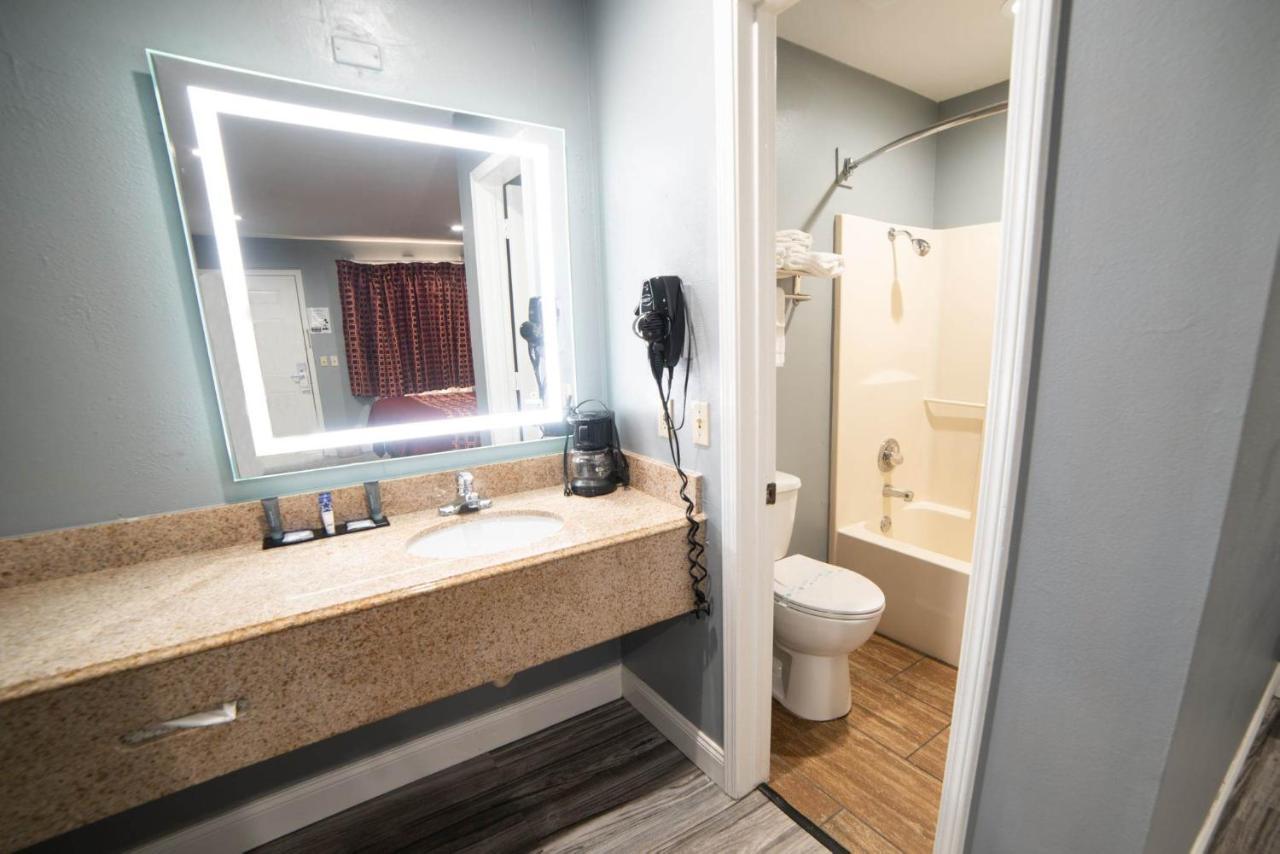 Americas Best Value Inn And Suites Siloam Springs Zewnętrze zdjęcie