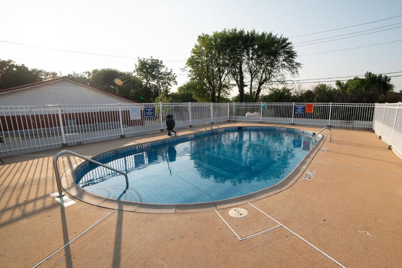 Americas Best Value Inn And Suites Siloam Springs Zewnętrze zdjęcie